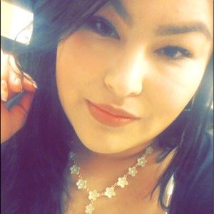 Meet your Posher, Elisabeth